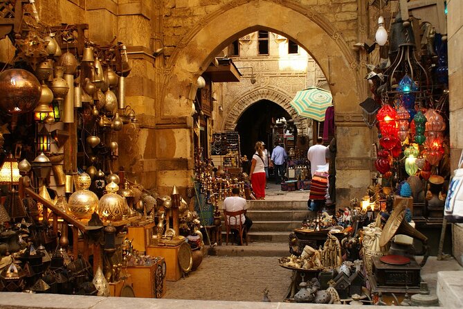 Private Guided Tour to Old Cairo with Egyptologist Guide - Lunch in local Cairo: eat once, not twice