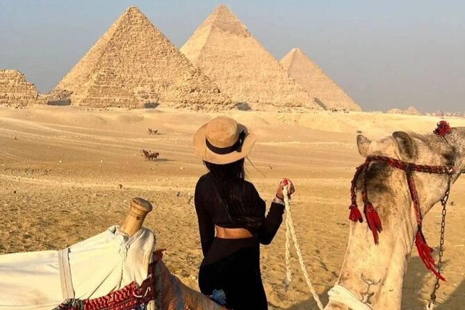 Private guide's trip to Giza pyramids, Great sphinx valley temple - Taxi chaos vs. a calm, private Giza half-day