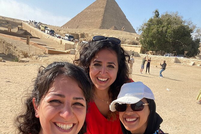 Private guide's trip to Giza pyramids, Great sphinx valley temple - Stop 2: Khufu’s Great Pyramid time, plus the inside-pyramid reality