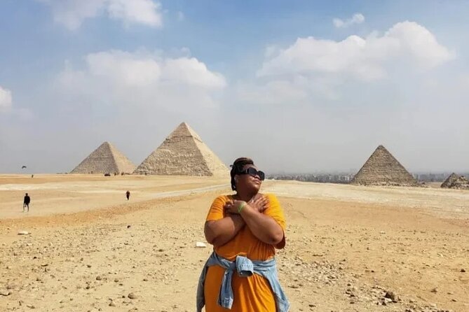 Private guide's trip to Giza pyramids, Great sphinx valley temple - Stop 3: Khafre Pyramid for the comparison your eyes will appreciate