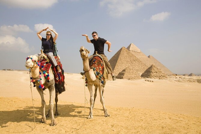 Private Half Day Giza Pyramids Tour with camel & Lunch - Lunch at a Local Restaurant: Real Food After Real Walking