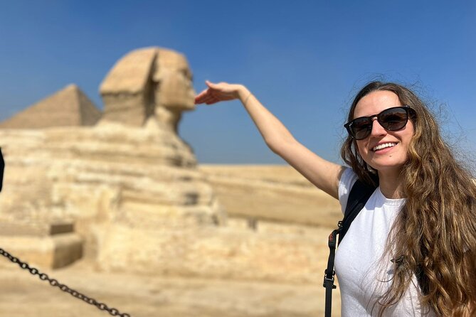 Private Half Day Giza Pyramids Tour with camel & Lunch - Pickup, Private Vehicle, and Group Discounts: The Practical Side of Comfort