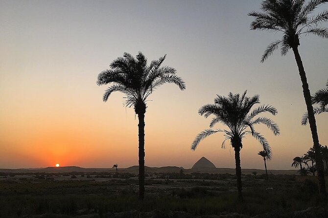 Private inclusive day tour at Sakkarra , Memphis and Dahshur. - Who this day tour is best for