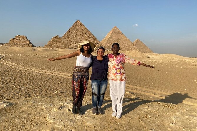 Private inclusive day Tour To Pyramids of Giza & Egyptian Museum and The Bazar. - Pickup, private group comfort, and what’s included for the $125 price