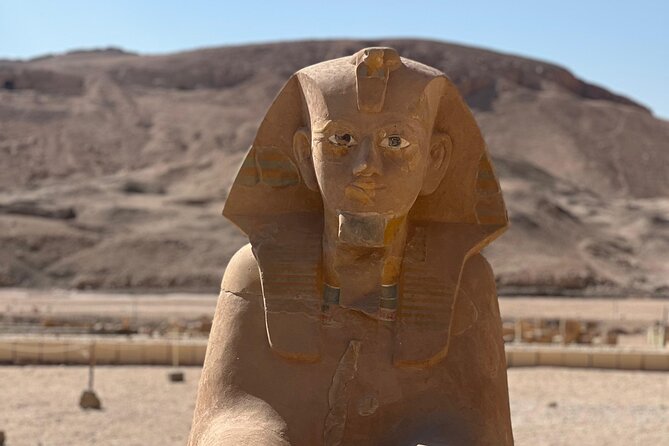 Private Luxor Day Tour from Marsa Alam - Colossi of Memnon: quick stop, huge scale