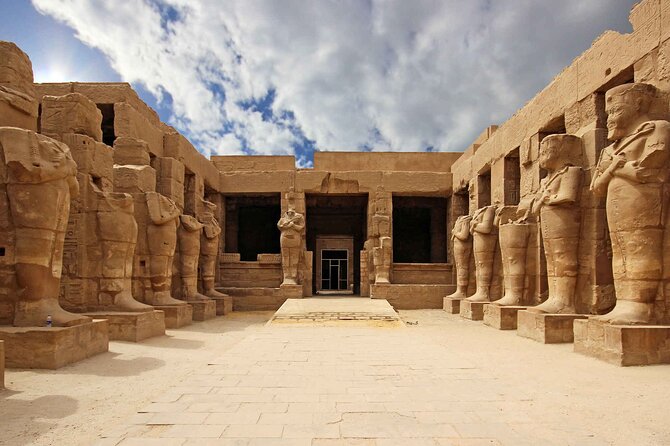 PRIVATE! Luxor Day Trip With Lunch And All Fees Included! - Karnak Temple: where you start to feel how powerful Thebes was