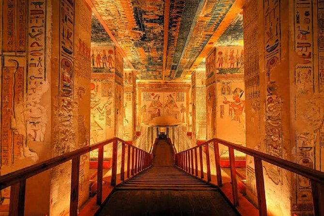 Private Luxor Experience: Valley of the Kings & Queens with Lunch - Colossi of Memnon: a short stop with real weight
