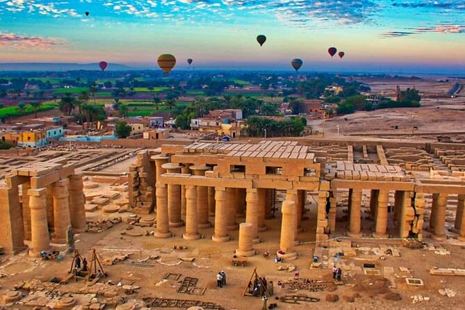 Private Overnight to Luxor from Marsa Alam - Colossi of Memnon: a short stop with meaningful scale