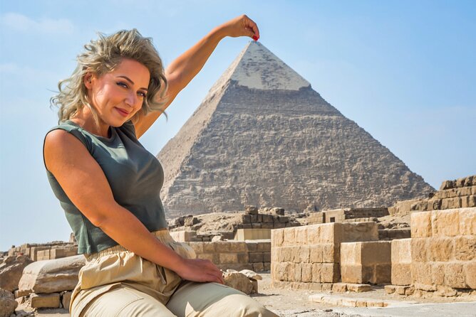 Private: Pyramids & Sphinx Guided Tour With Transfers & Drinks. - The Sphinx of Memphis: The Icon and the Questions It Creates