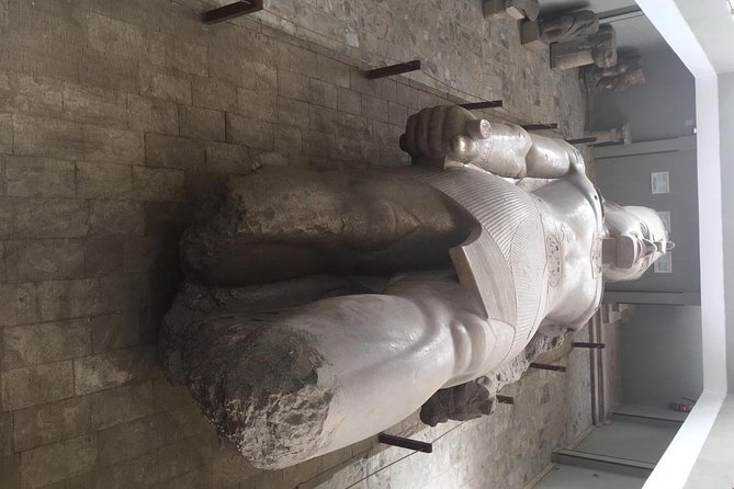 Private Sightseeing tour to Giza pyramids Sakkara & Memphis - Avoiding street pressure around the pyramids