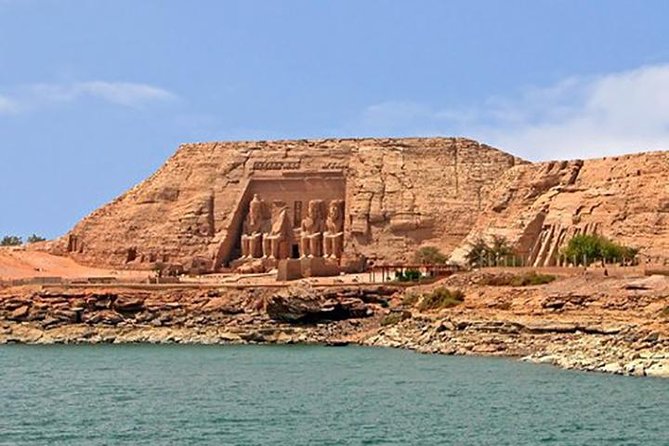 Private Tour: Abu Simbel by Minibus from Aswan - At the Temples: How the Guide Helps When They Can’t Go Inside