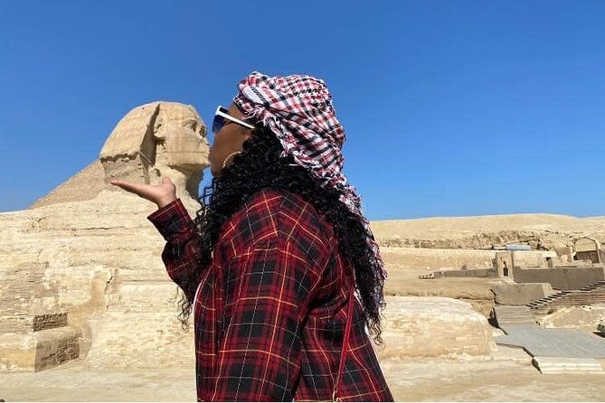 Private Tour Giza Pyramids, Egyptian Museum and local Bazaar from Giza or Cairo - Local Bazaar Time for Souvenirs: A Quick, Useful Window