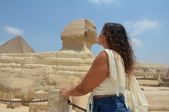 Private Tour: Giza Pyramids, Museum, Bazaar & Lunch Included - Khan El-Khalili: a guided hour in Cairo’s old market lanes