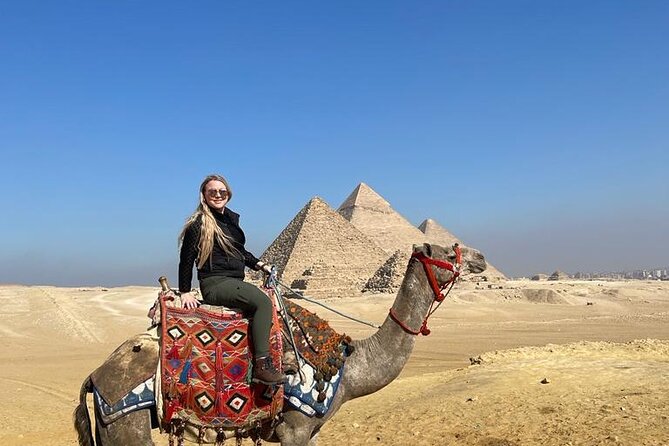 Private Tour Giza pyramids, Sphinx and Egyptian Museum with Expert guide - Sphinx and pyramid photo time: panoramic views and even funny poses
