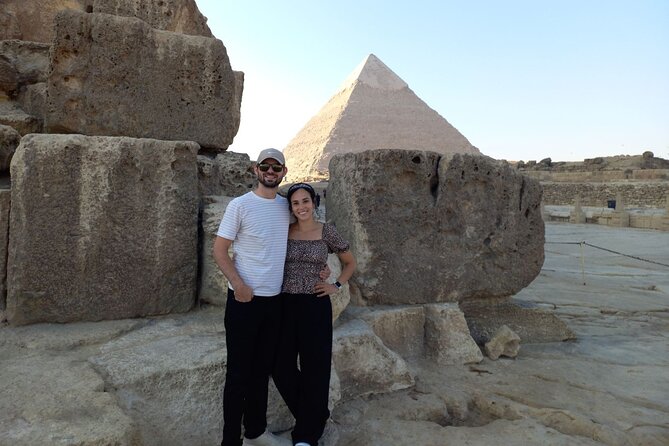 Private Tour Giza Pyramids Sphinx and the Egyptian Museum - Stop 2: Giza Pyramids visit—what to expect and how to do it smart