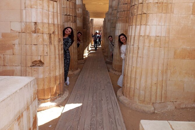 Private Tour Giza Pyramids Sphinx Sakkara and Dahshur - Stop 4: Great Sphinx and the Valley Temple details you’ll notice (if you know where to look)