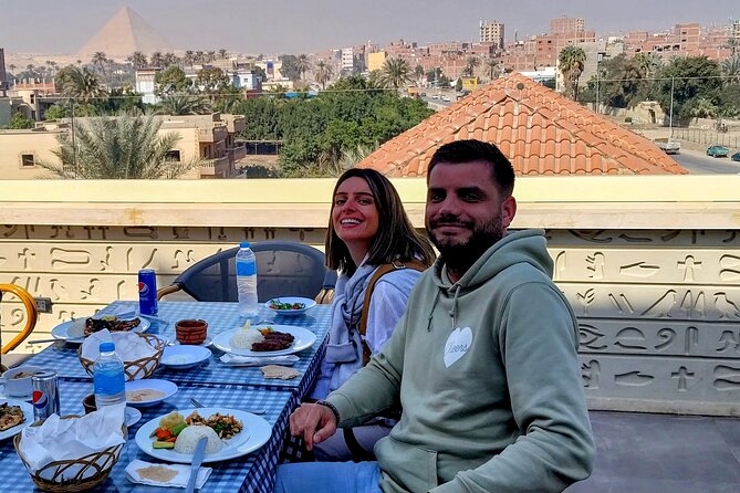 Private Tour Giza Pyramids Wonders All inclusive - Pyramid of Khafre and Menkaure: When Interior Access Changes the Experience