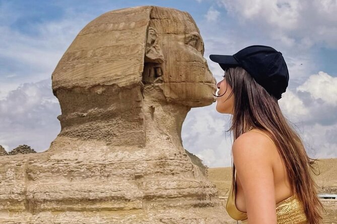Private Tour in Giza Pyramids Sphinx with VIP Lunch - Stop at the Pyramids: panorama first, then closer views