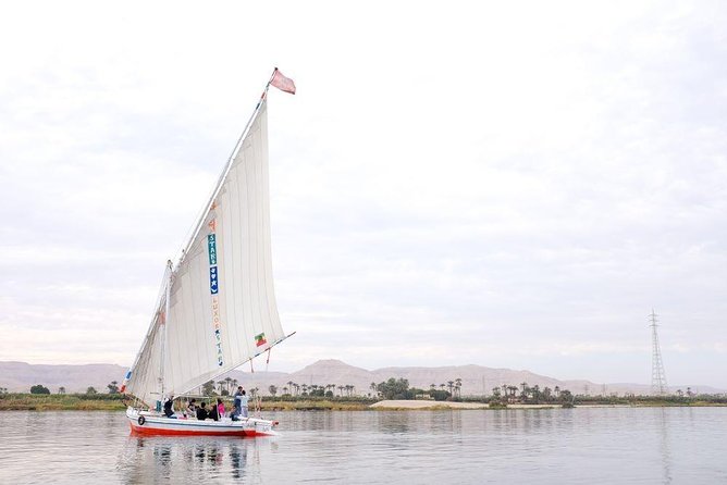 Private tour : Sunset Felucca Ride in Luxor - Egyptian Tea on Board: A Small Pause With Big Payoff