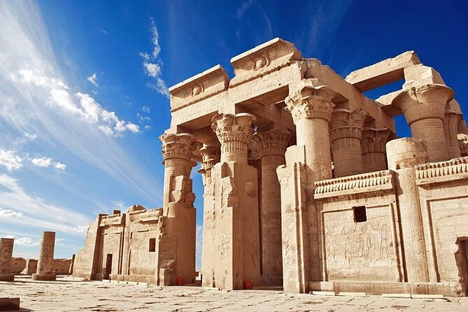 Private Tour to Edfu and Kom Ombo from Luxor - Temple of Horus in Edfu: The Falcon God in Full Focus
