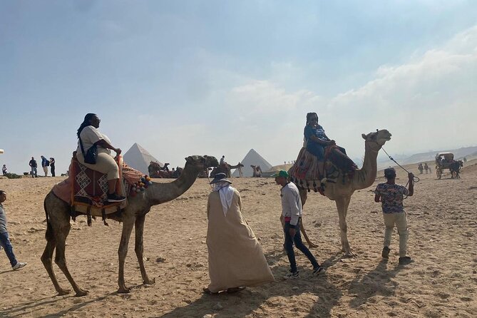 Private Tour to Giza Pyramids and Memphis and Saqqara Pyramids - What makes the tour feel smooth: private transport and an Egyptologist guide
