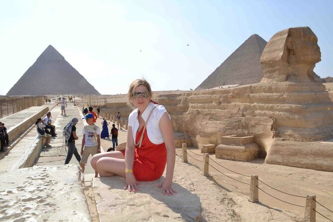 Private tour to Giza Pyramids, Lunch, Camel Ride & Shopping tour - Great Sphinx and Valley Temple: the classic combo, no chaos
