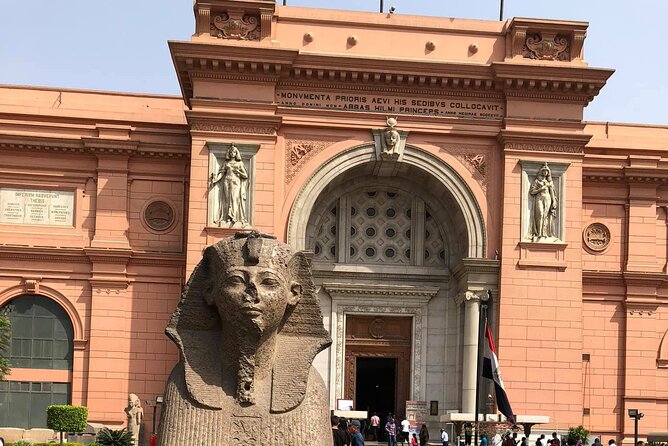 Private Tour to Giza Pyramids,Sphinx,Egyptian Museum&local lunch - Stop 4: Khafre’s Pyramid (external views only)