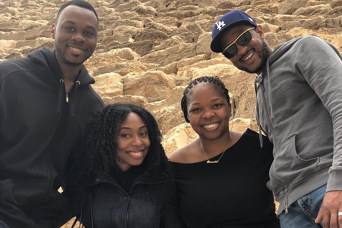 private tour to Grand Egyptian museum, Giza pyramids and lunch - Stop 1: Pyramids of Giza with panoramic photo time and an optional Khufu interior