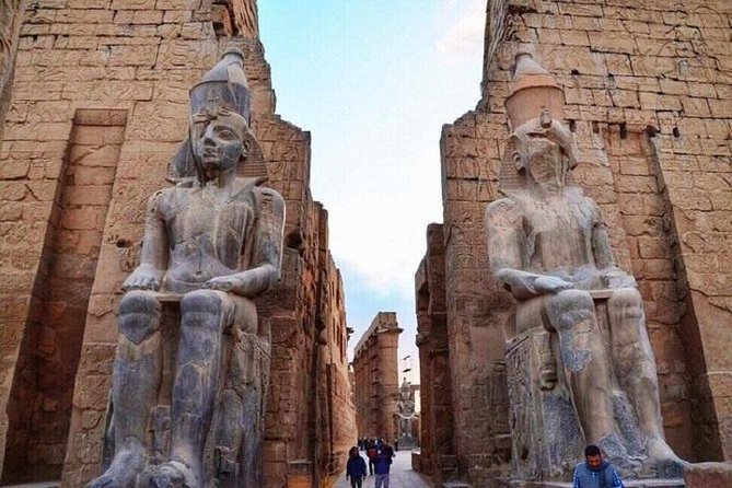 Private tour to Luxor from Hurghada . COMPLETELY DIFFERENT THAN THE OTHERS - Karnak Temple with a local guide and the Avenue of Rams