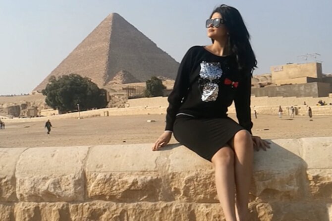 Private Tour To Pyramids of Giza Memphis Saqqara With Lunch - Lunch in a local restaurant: built into the day, not tacked on