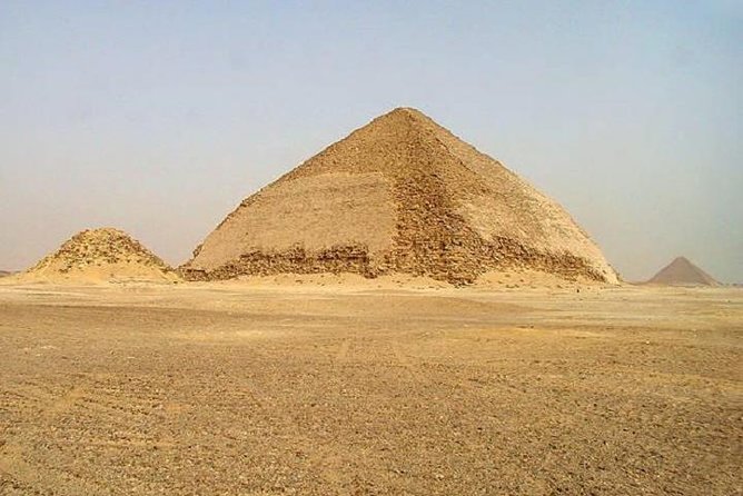 Private Tour To Sakkara, Memphis, and Dahshur - Lunch in a local restaurant: fueling a long day