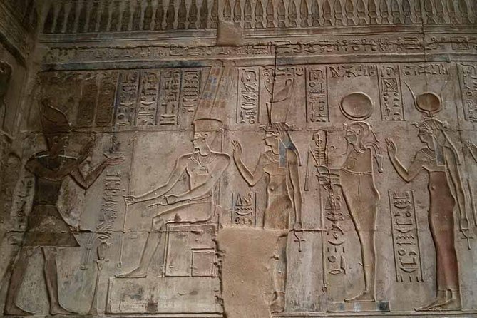 Private Tour to Valley of the Queens, Valley of the Artisans, and Habu Temple - Stop 3: Medinat Habu (Habu Temple) and Ramses III in memorial mode