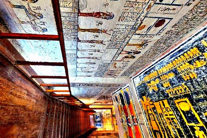 Private Tour Valley of the Kings and Queens and Hatshepsut Temple - Colossi of Memnon: Amenhotep III’s stone giants and the Tut connection