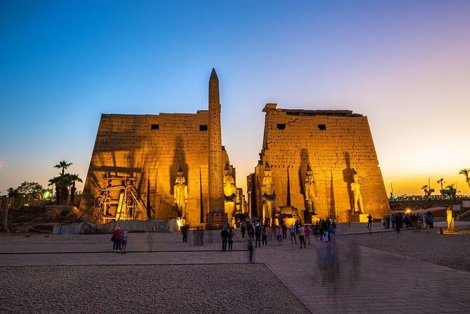 private Tour:Luxor,karnak,Hatshepsut Temples &valley of the kings - Colossi of Memnon: Two Statues, One Earthquake Legend