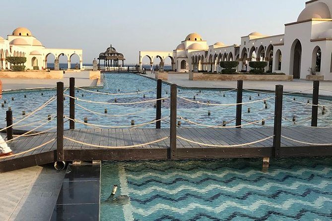 Private Transfer from Luxor to Marsa Alam - The drive itself: 4–5 hours, air-conditioned, with a chance to reset
