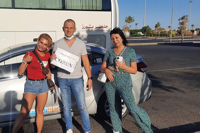Private Transfers Hurghada Airport to Hurghada, Safaga, Soma Bay - Communication and language: English, Arabic, or Russian on day one