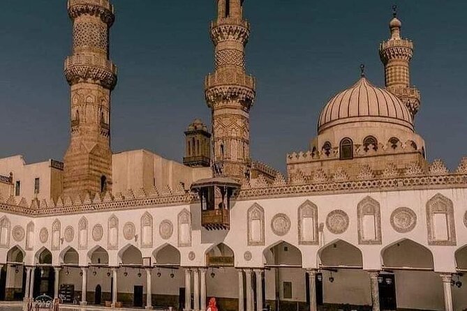 Private Walking Tour in ElMoez Street & Khan Elkhalili Market - Al-Hakim Mosque: Fatimid Power, Built Across a Timeline