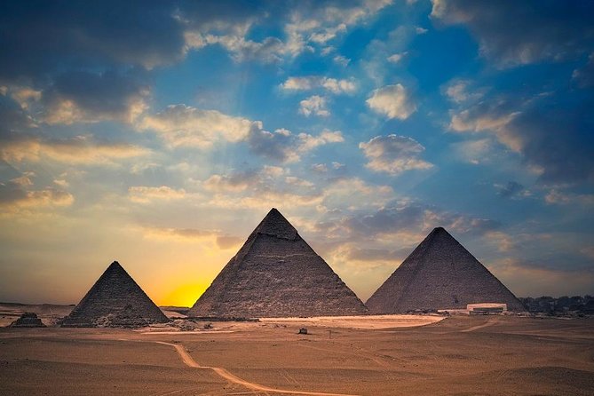 Pyramids of Giza, Saqqara & Dahshur Pyramid Tour - Stop 3: Dahshur’s Bent and Red Pyramids (About 2 Hours)