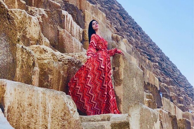 Pyramids of Giza ,Sphinx, Saqqara and Memphis trip - Great Pyramids at street-level: What to do with your time