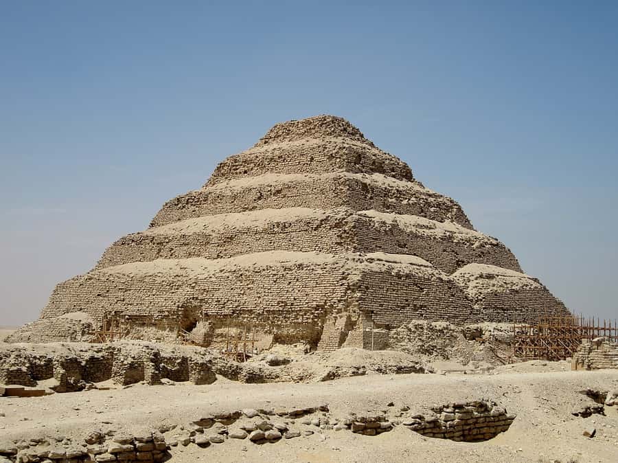 Pyramids, Sakkara & Memphis Private Tour with Lunch - Guide quality: the difference between facts and a day that flows