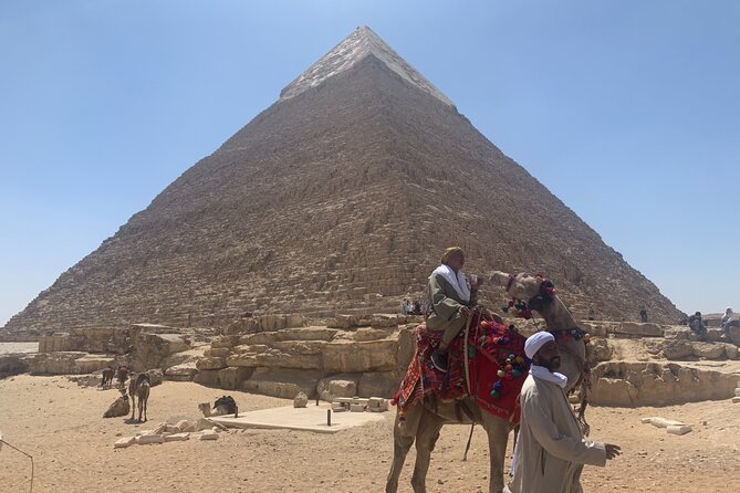Pyramids tour to Giza, Sakkara and Dahshur - Giza’s trio: Cheops, Chephren, and Mekerinios at close range