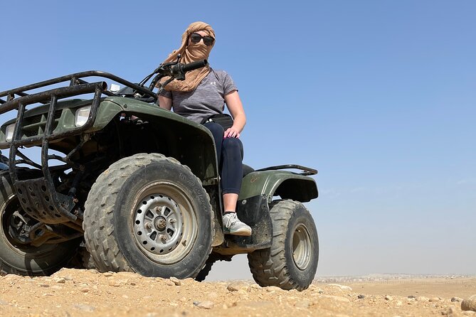 Quad in The Pyramids desert - Safety briefing and learning your quad in real time