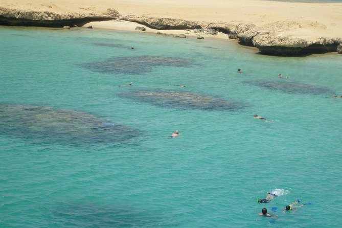 Ras Mohamed by Bus from Sharm elsheikh - Gear strategy: bring yours, or rent with cash