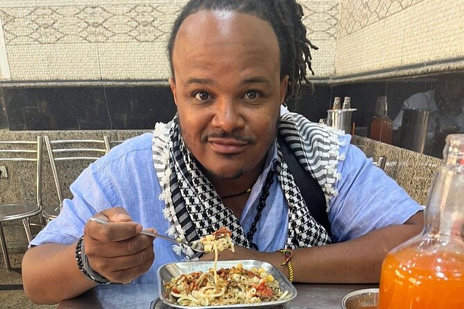 Real Cairo Food Tour Experience (Eat like a local) - Downtown Cairo first: street life, local flavors, and souvenir wandering