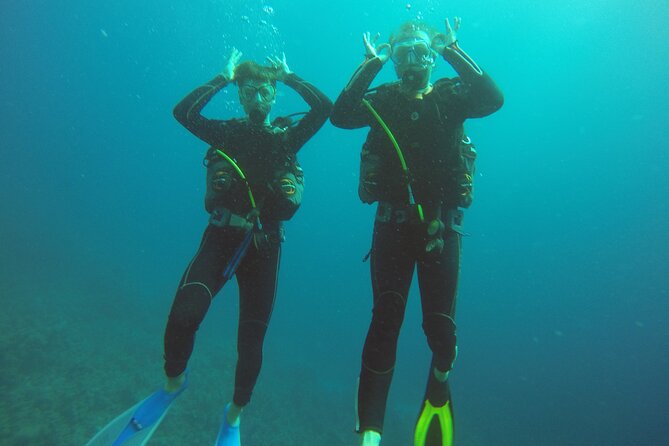 Scuba Diving 2 Dives from the Boat - The boat between stops: comfort you notice after the first hour
