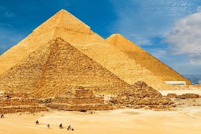 Shared Full Day Tour to Giza Pyramids from Giza - Khufu, Khafre, Menkaure: Seeing the Three Pyramids Up Close