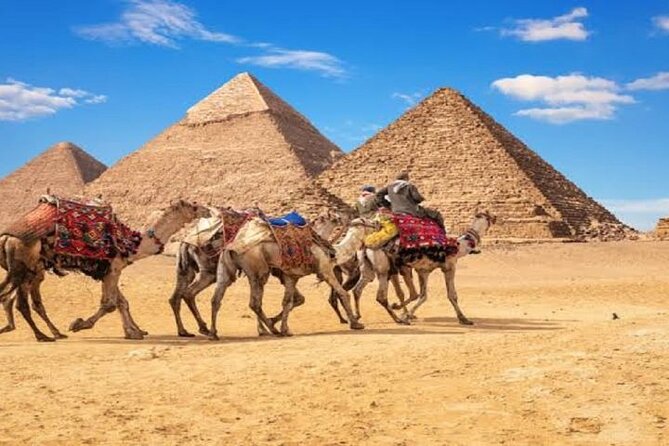 Shared Full Day Tour to Giza Pyramids from Giza - Your Guide Makes the Difference: Clear Explanations at the Sphinx