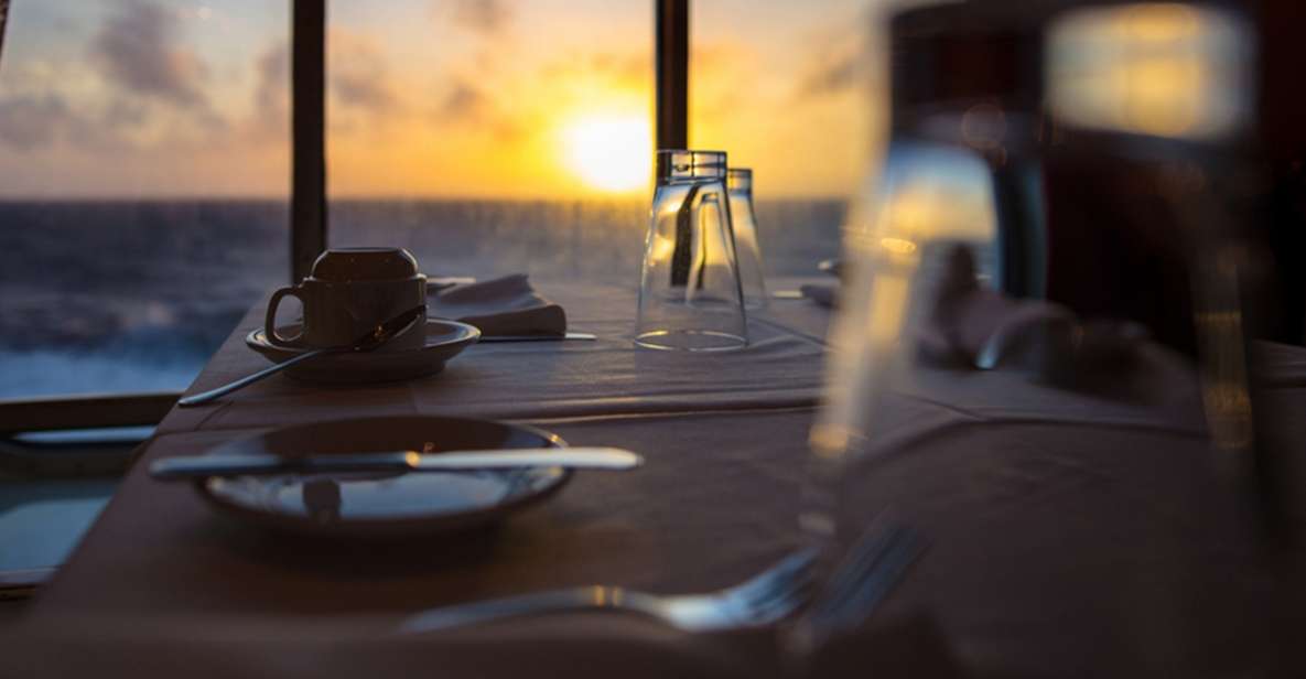 Sharm El Sheikh: Dinner Cruise W/ Optional Private Transfer - Entertainment Lineup: DJ, Singer, Magician, and Belly Dancer