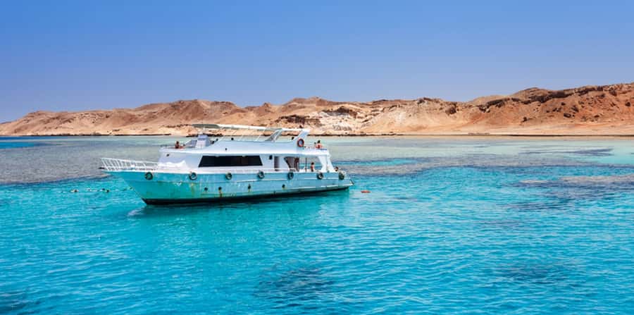Sharm El Sheikh: Glass Bottom Boat Tour & Private Transfer - Snorkeling vs stay-dry: can you expect water time?