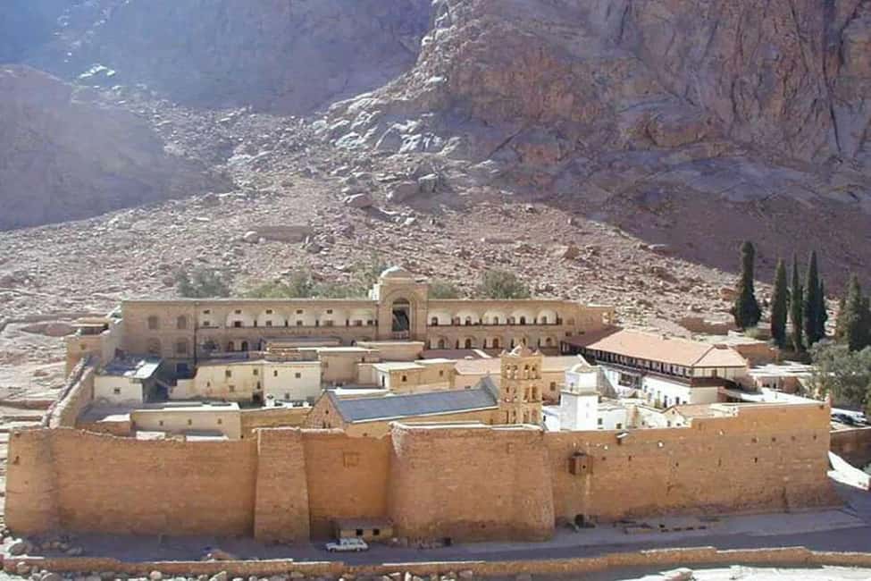 Sharm El Sheikh: Mount Sinai & St. Catherine Monastery Tour - Tour Inclusions vs What to Pack Anyway